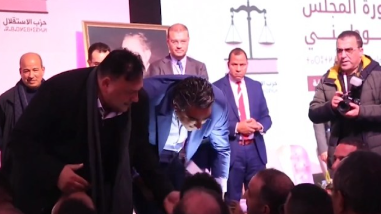 القضاء يدين قيادياً استقلالياً صفع نائباً برلمانياً