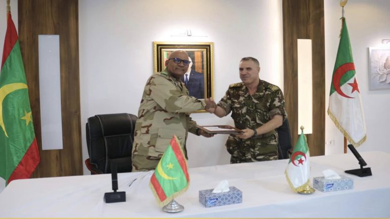 قيادات عسكرية من موريتانيا والجزائر تجتمع في تندوف لمناقشة تنسيق الحدود بعد رفض نواكشوط إعادة فتح نعبر “البريكة” أمام عناصر “البوليساريو”