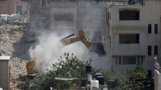 فلسطينيون بمخيم طولكرم: هدم منازلنا سادية إسرائيلية