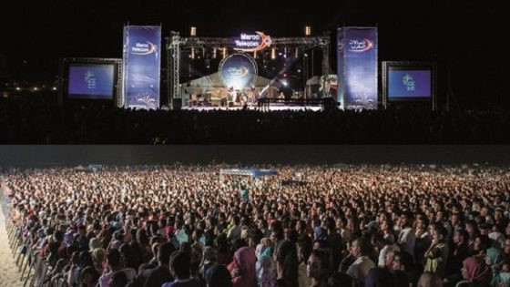 جدل يلاحق أحيزون في مهرجانات الشواطئ.. اتهامات بتهرب ضريبي وفوضى عقود