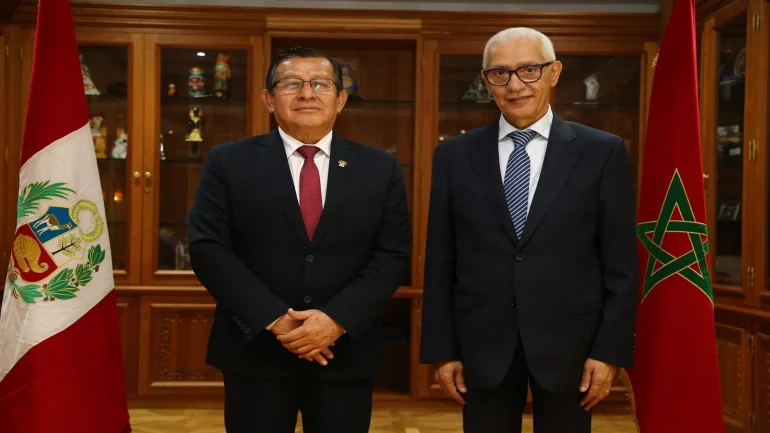 رئيس كونغرس البيرو يحل بالمغرب لتأكيد دعم بلاده لمغربية الصحراء – الصحيفة
