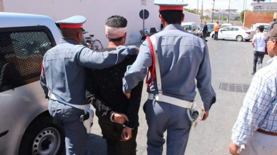 مواطنون يحاصرون سبعينيا اعتدى جنسيا على شاب مقعد من ذوي الاحتياجات الخاصة في الدراركة – اليوم 24